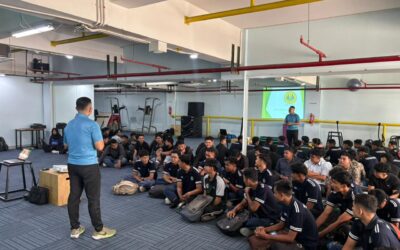 Kuliah Tamu : Mahasiswa PJKR diajarkan Teknik Aman dan Efektif Penggunaan Alat Fitness